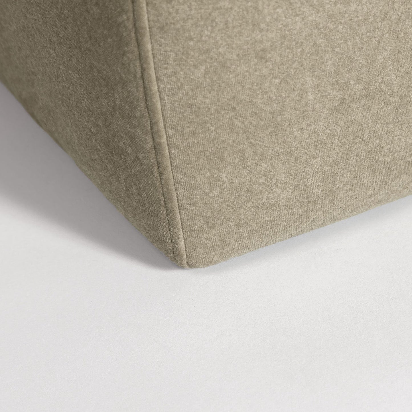 Skye - Velvet Sandstorm