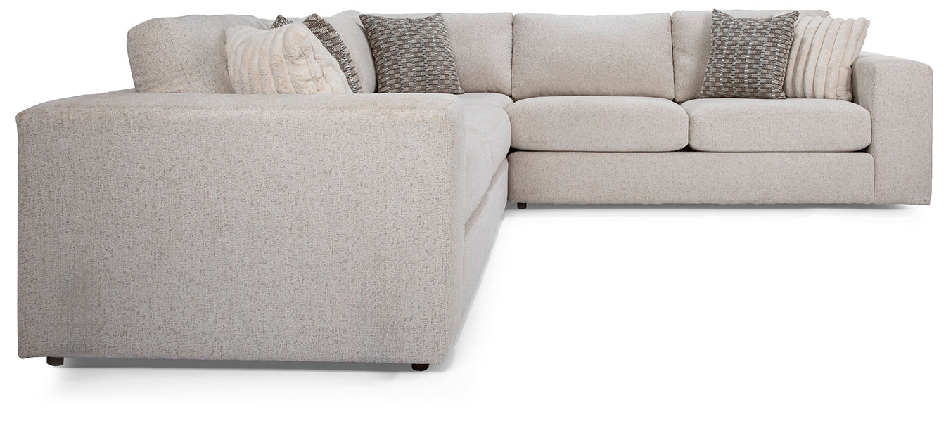 Roxanne Loveseat