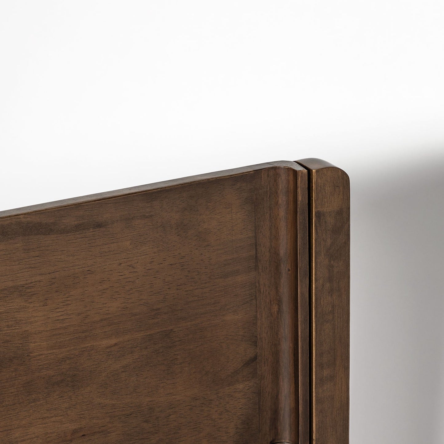 Adeline Wood Tool-Free Queen Bed