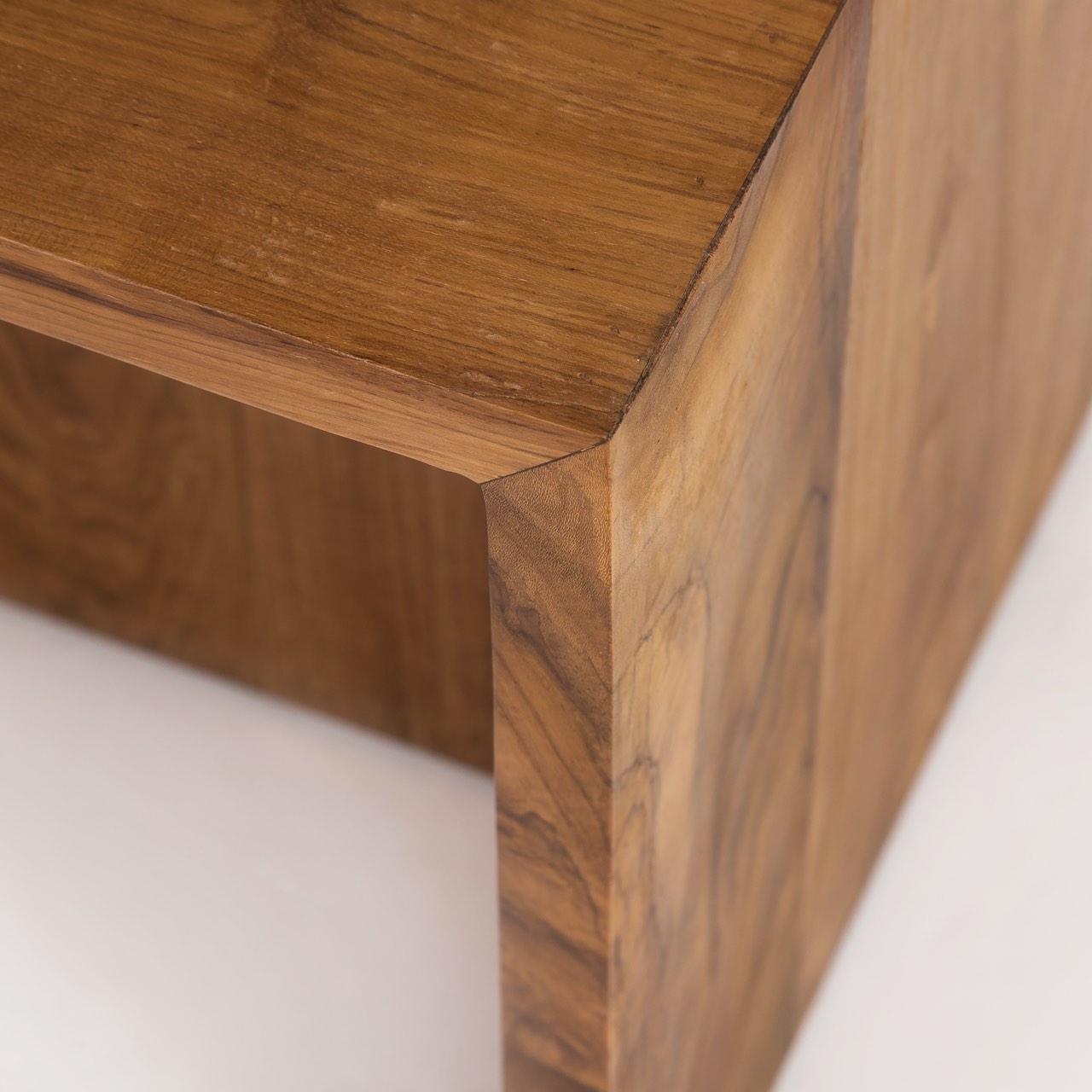 Vera Square End Table
